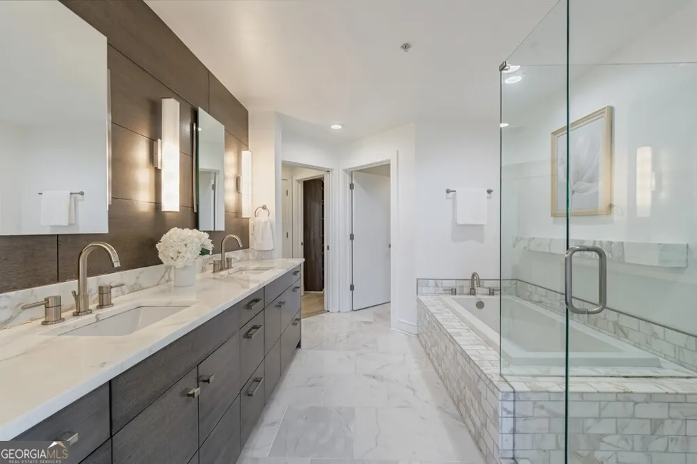 222 12th ST NE Atlanta, GA 30309