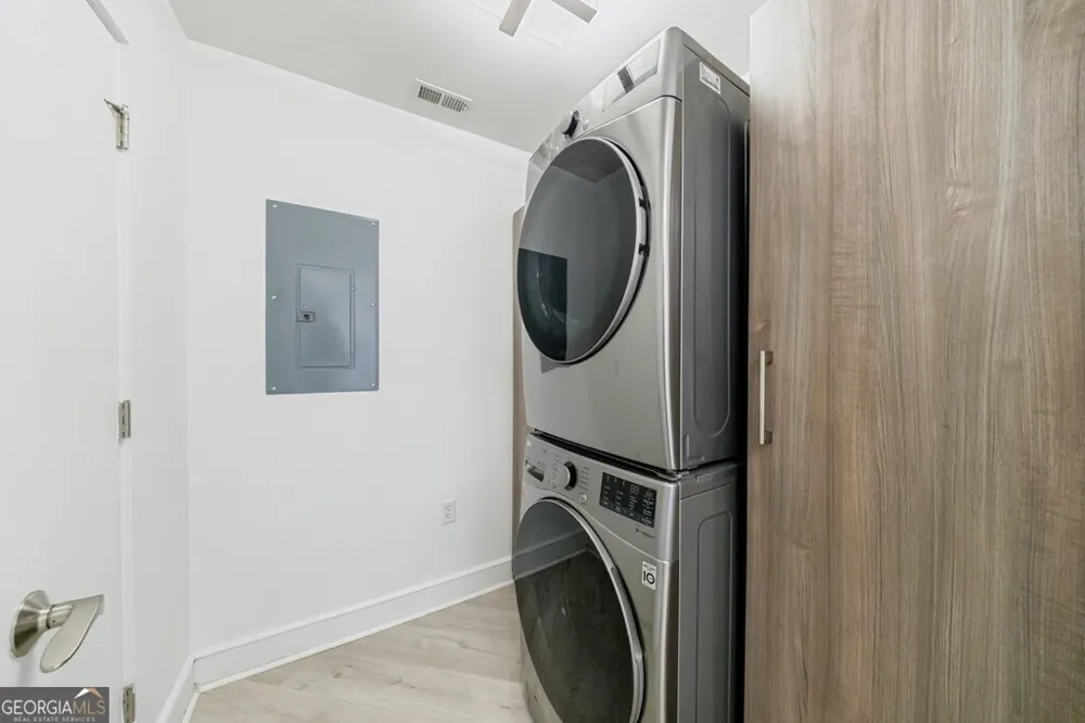 222 12th ST NE Atlanta, GA 30309