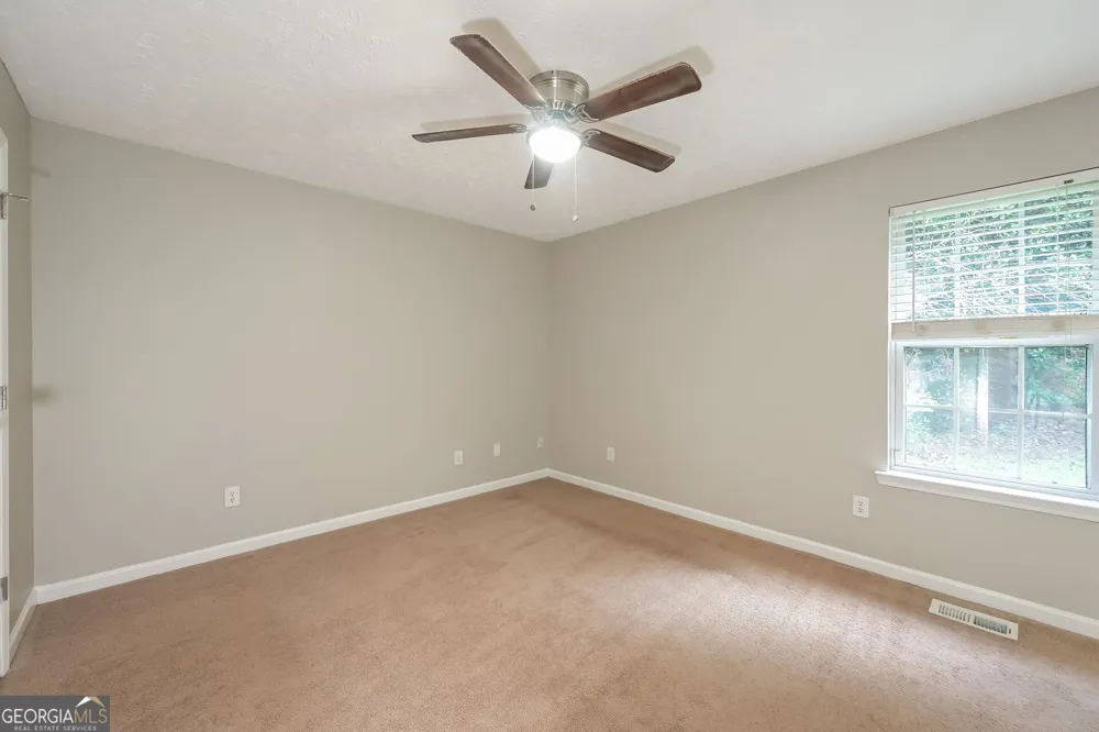 4139 Valley GLN Gainesville, GA 30507