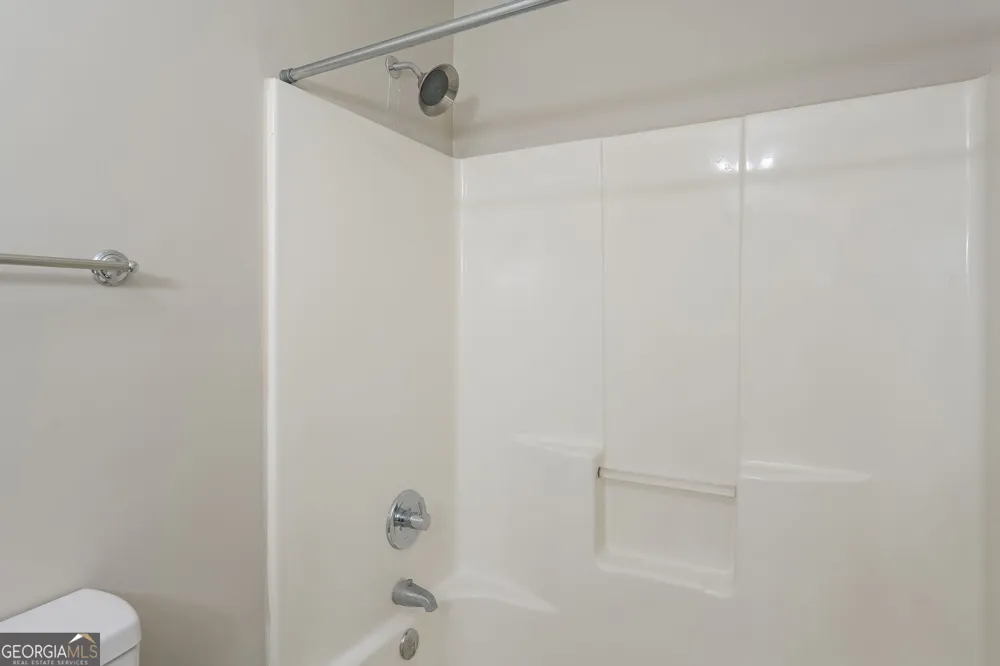 4139 Valley GLN Gainesville, GA 30507