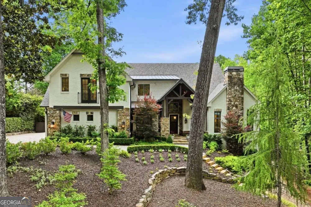 625 W Northway LN Sandy Springs, GA 30342
