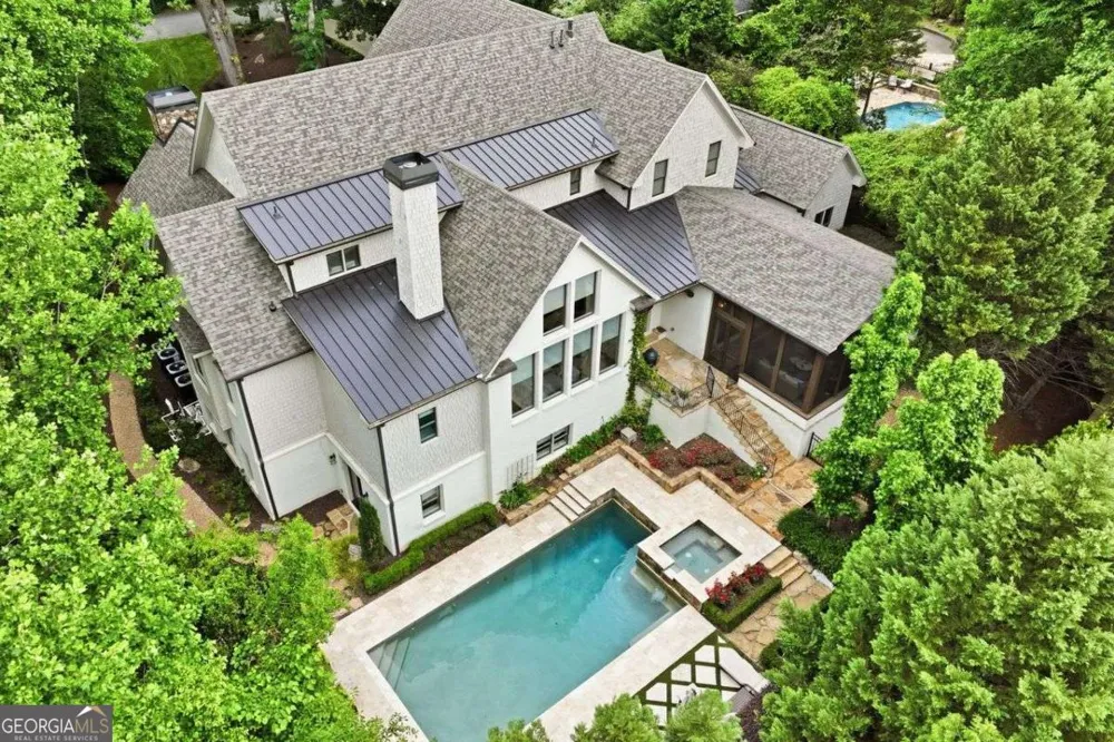 625 W Northway LN Sandy Springs, GA 30342