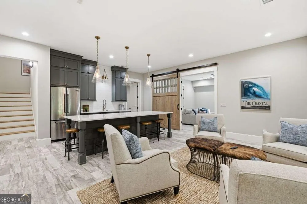 625 W Northway LN Sandy Springs, GA 30342