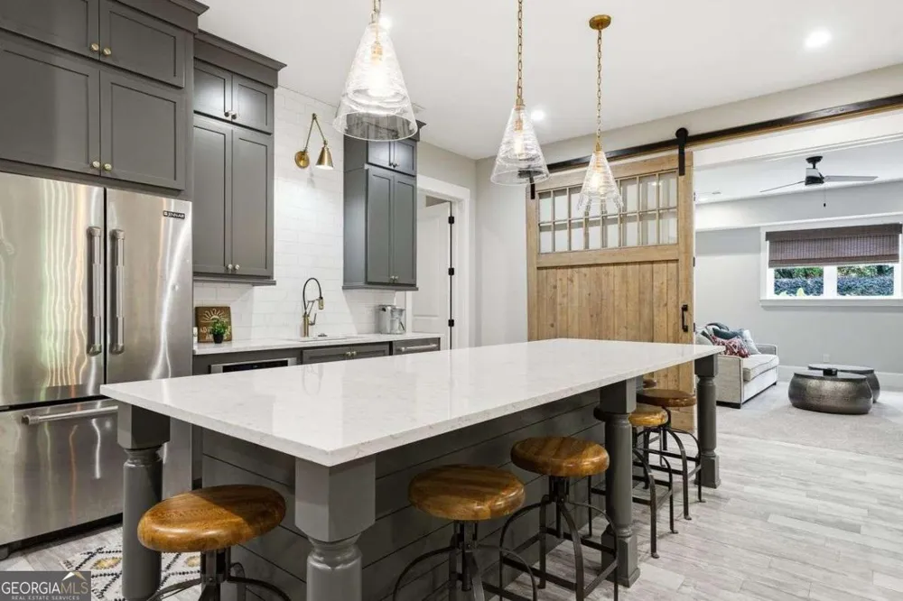 625 W Northway LN Sandy Springs, GA 30342