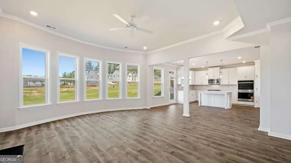 498 Beachview RD Hampton, GA 30228