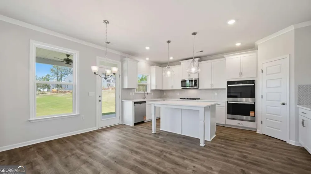 498 Beachview RD Hampton, GA 30228