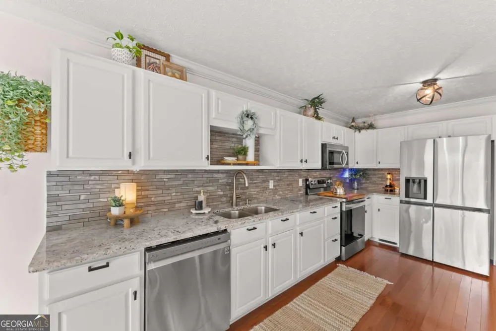 3448 Point View CIR Gainesville, GA 30506