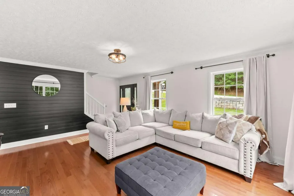 3448 Point View CIR Gainesville, GA 30506