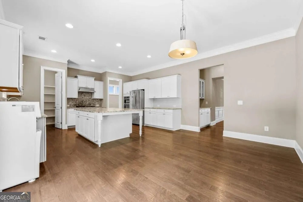 3760 Kentwood CT Suwanee, GA 30024
