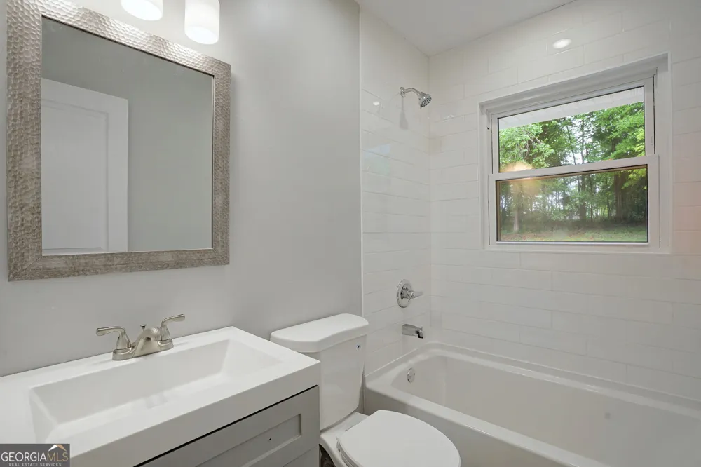 185 Berry DR Athens, GA 30601