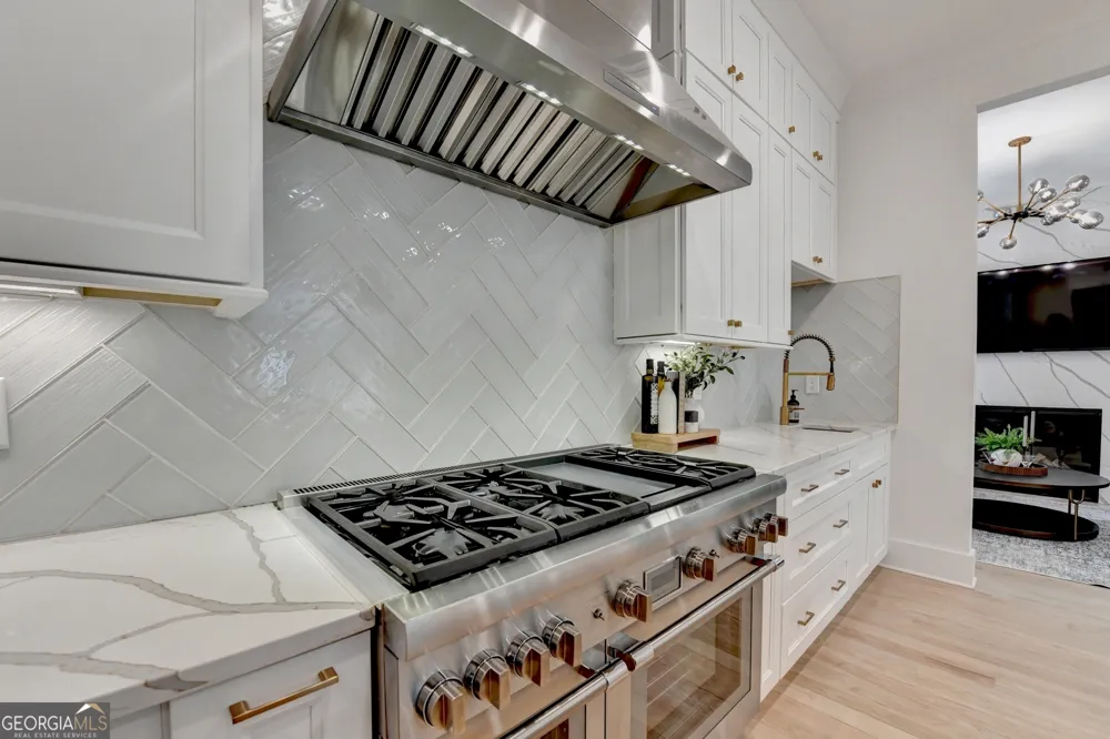 1370 Rumson LN Alpharetta, GA 30004
