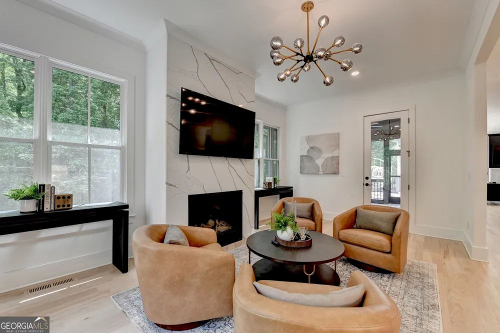 1370 Rumson LN Alpharetta, GA 30004