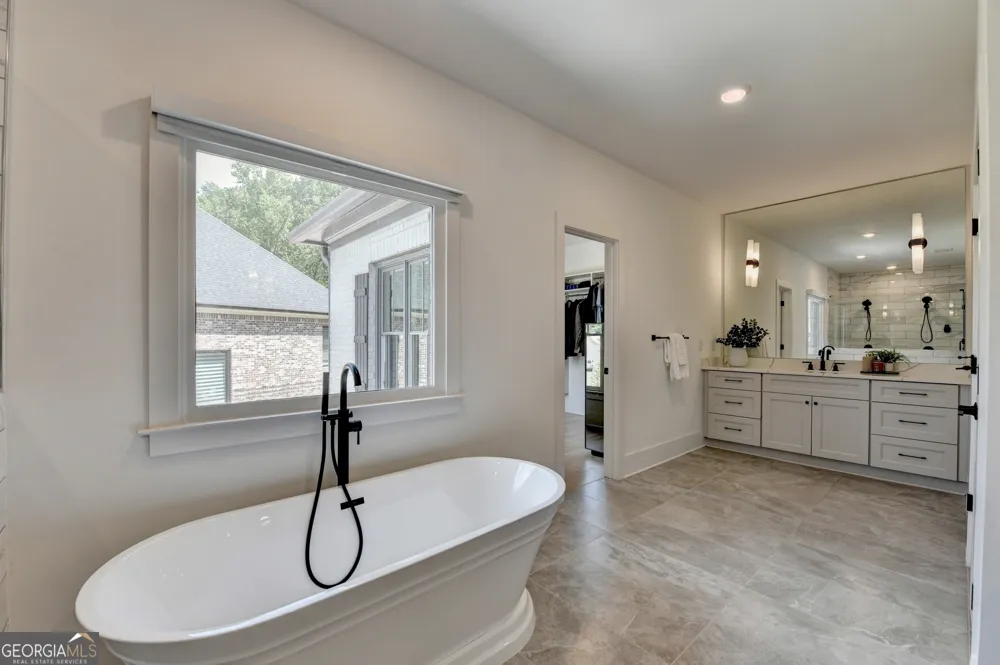 1370 Rumson LN Alpharetta, GA 30004
