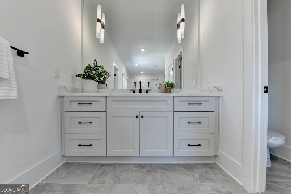 1370 Rumson LN Alpharetta, GA 30004