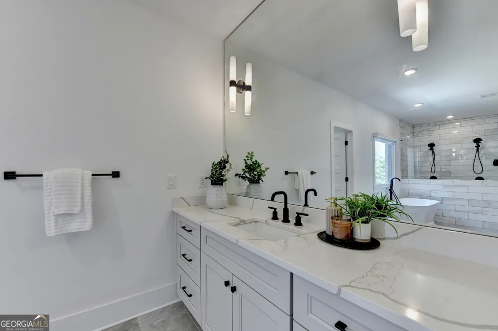 1370 Rumson LN Alpharetta, GA 30004
