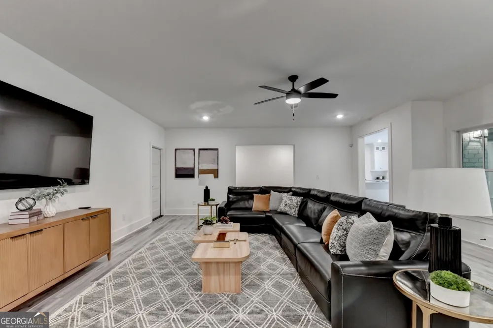 1370 Rumson LN Alpharetta, GA 30004