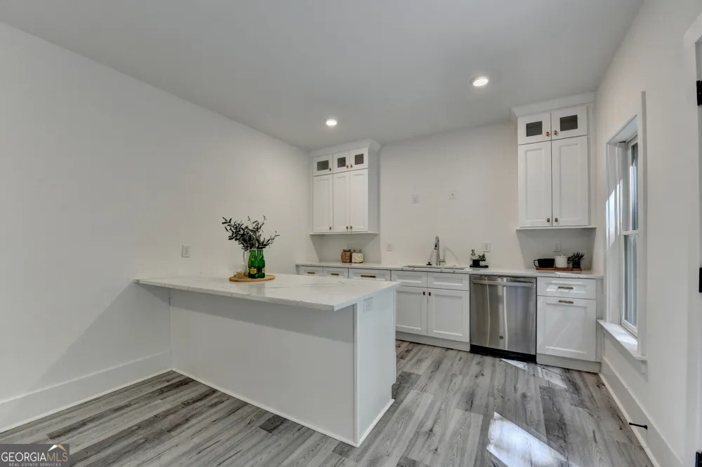 1370 Rumson LN Alpharetta, GA 30004