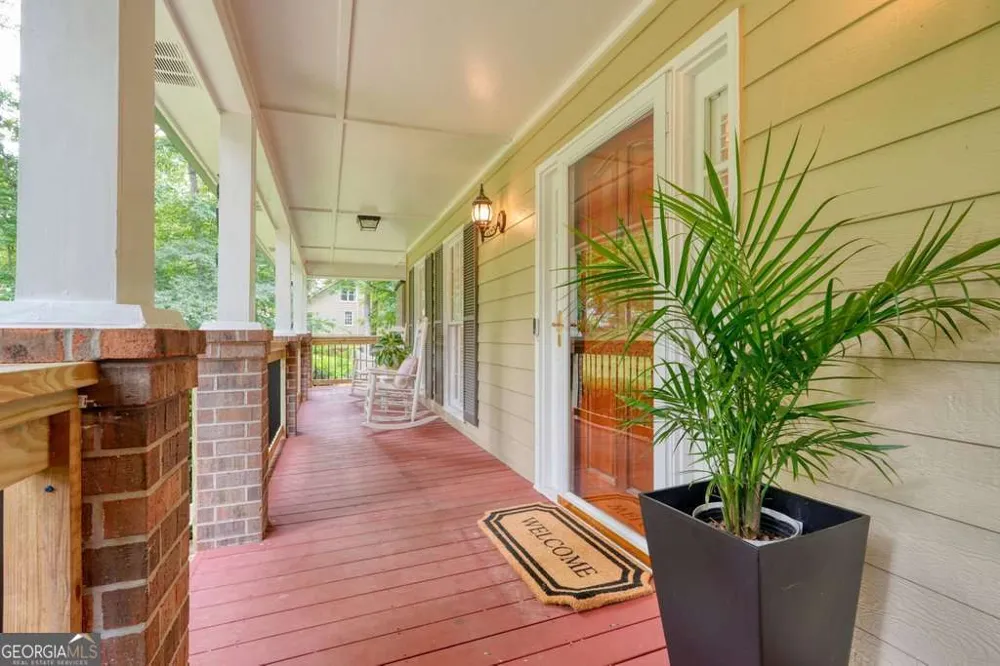 575 Teresa LN Canton, GA 30115