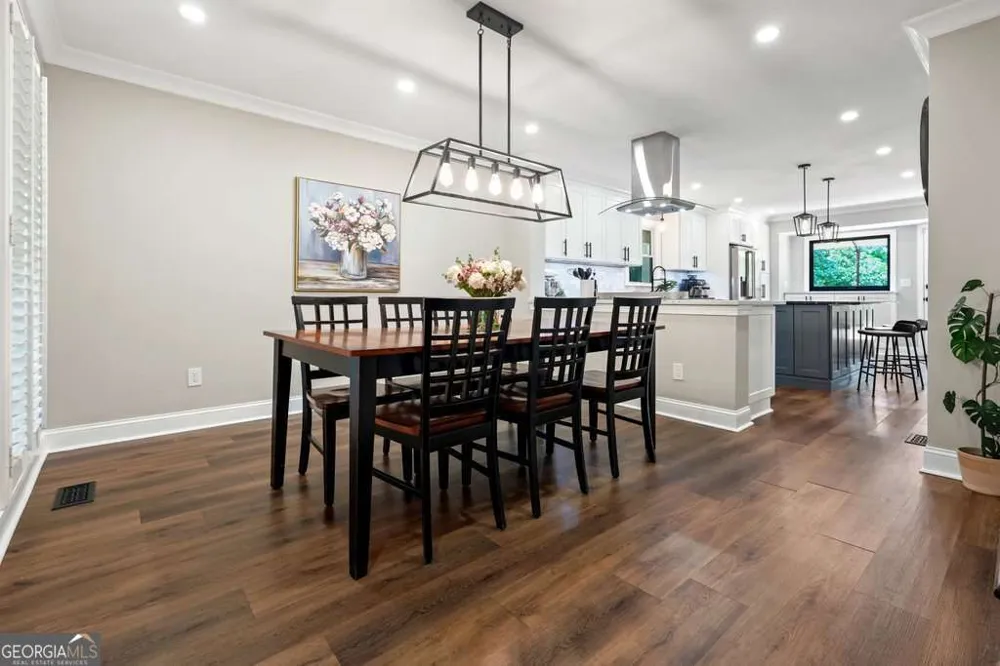 575 Teresa LN Canton, GA 30115