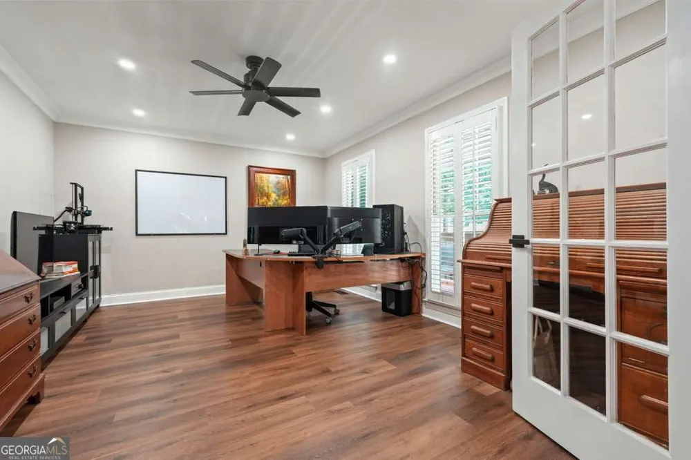 575 Teresa LN Canton, GA 30115