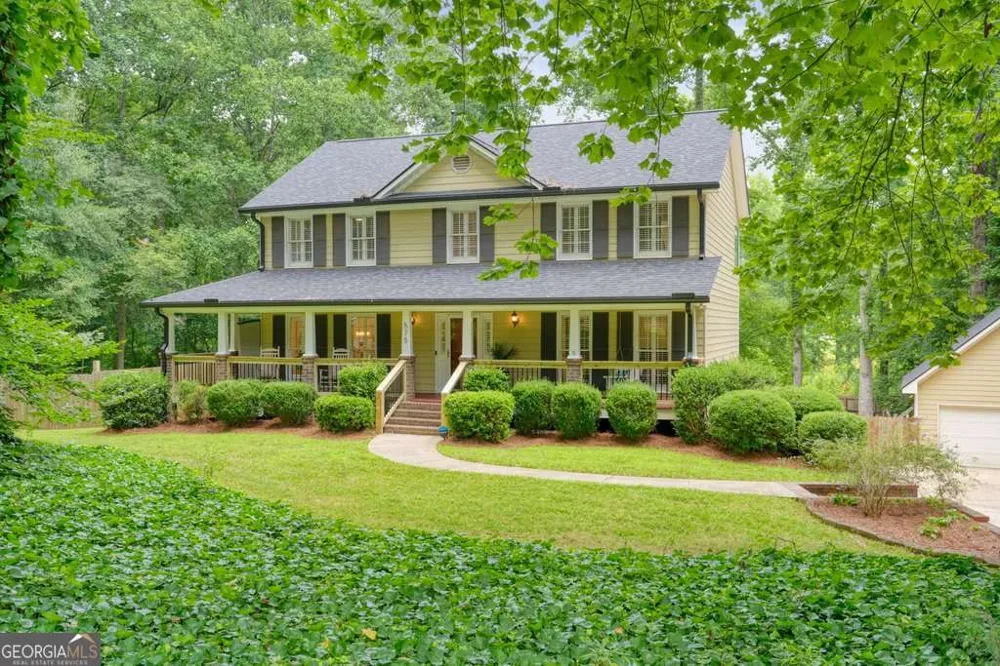 575 Teresa LN Canton, GA 30115