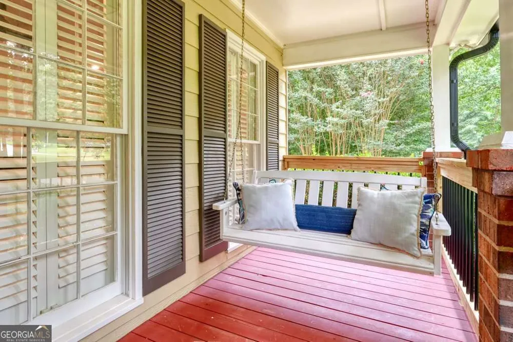 575 Teresa LN Canton, GA 30115