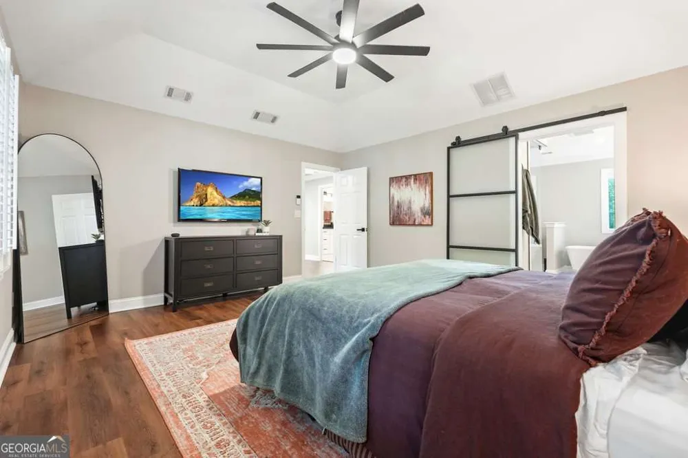 575 Teresa LN Canton, GA 30115