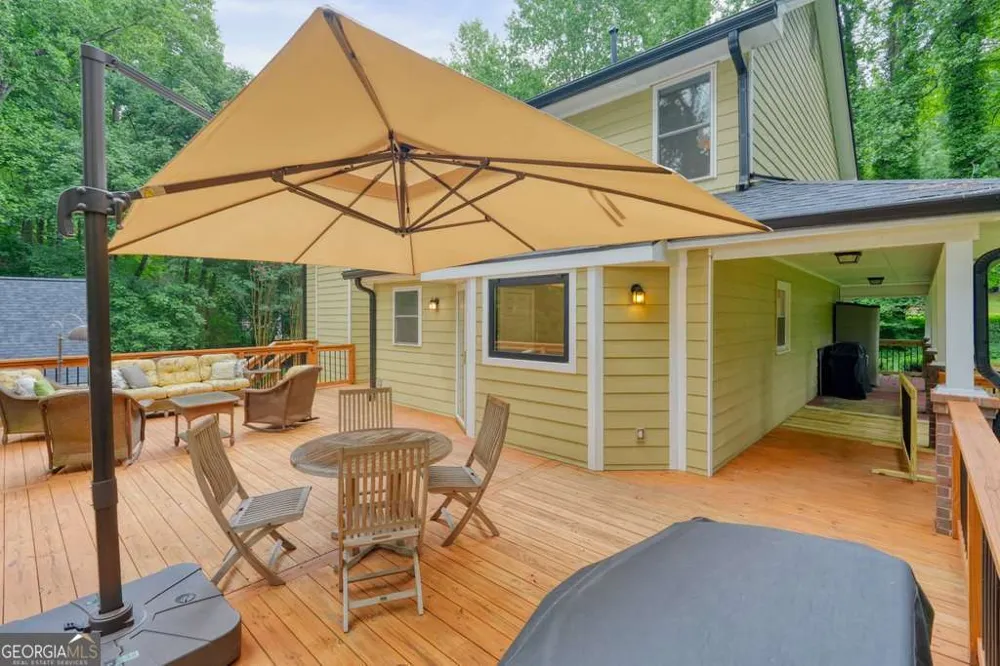 575 Teresa LN Canton, GA 30115