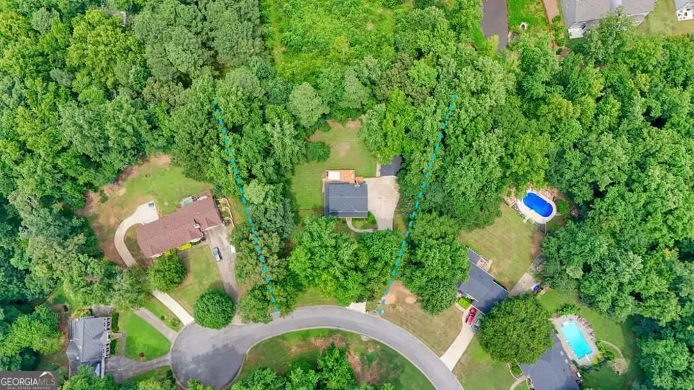 575 Teresa LN Canton, GA 30115