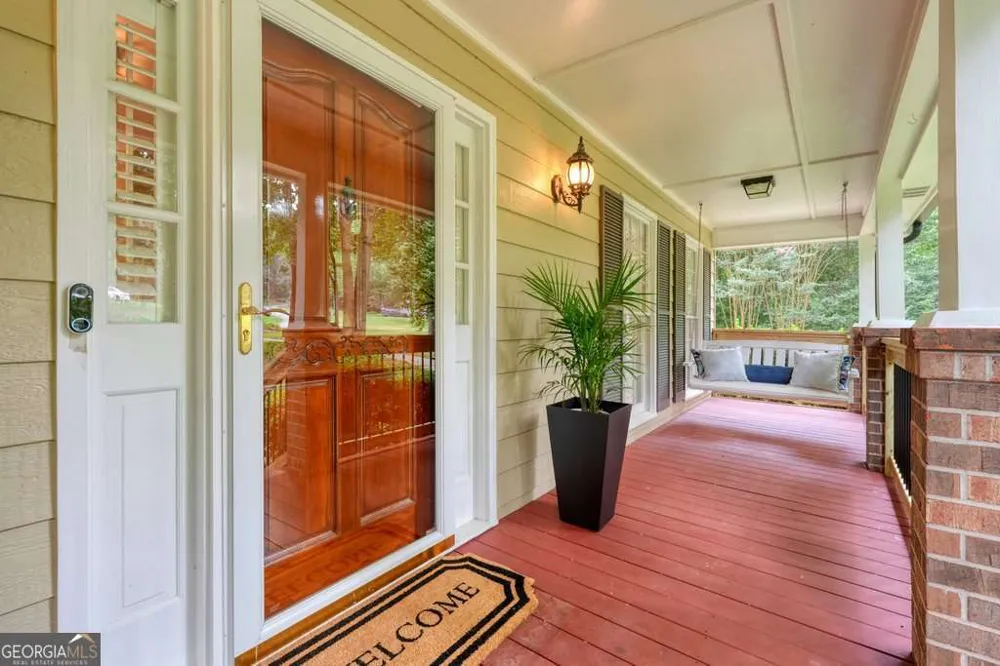 575 Teresa LN Canton, GA 30115