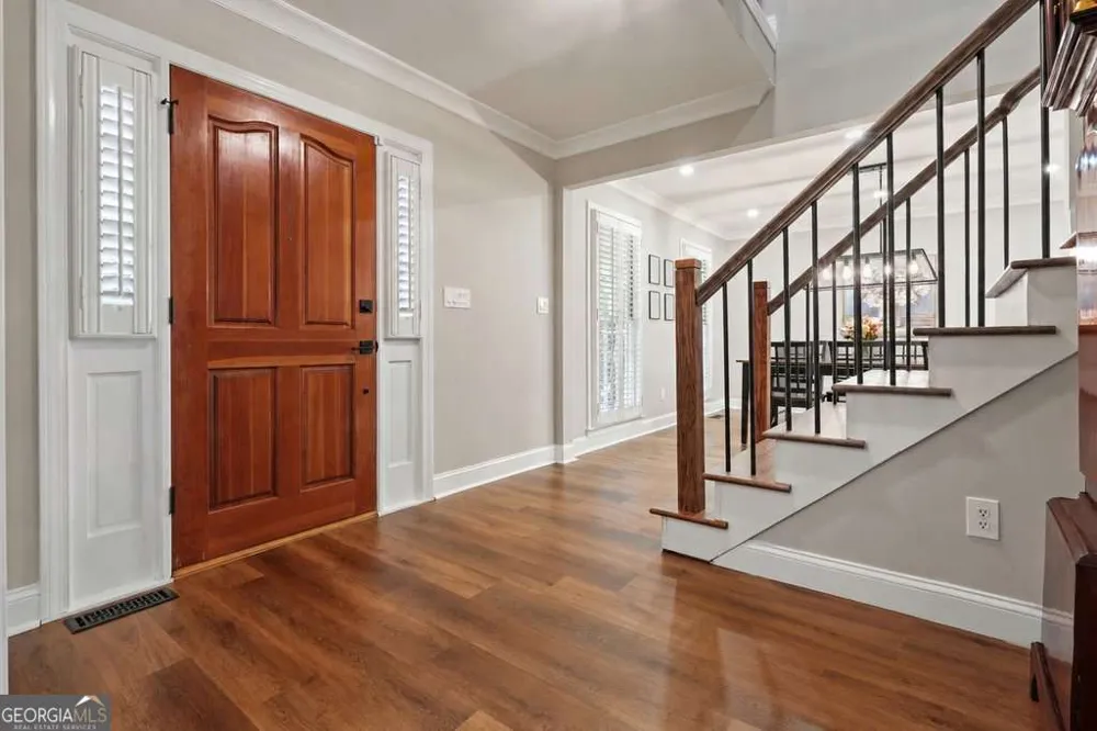 575 Teresa LN Canton, GA 30115