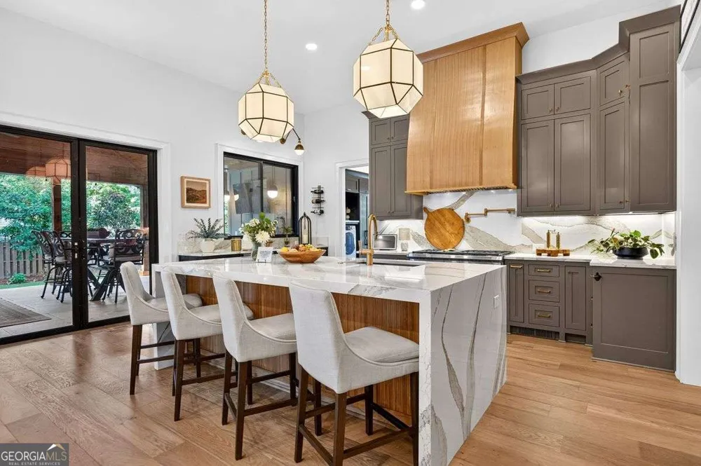 244 Brooke DR Alpharetta, GA 30009