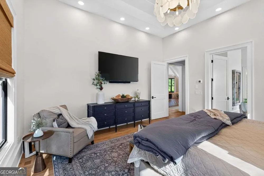 244 Brooke DR Alpharetta, GA 30009