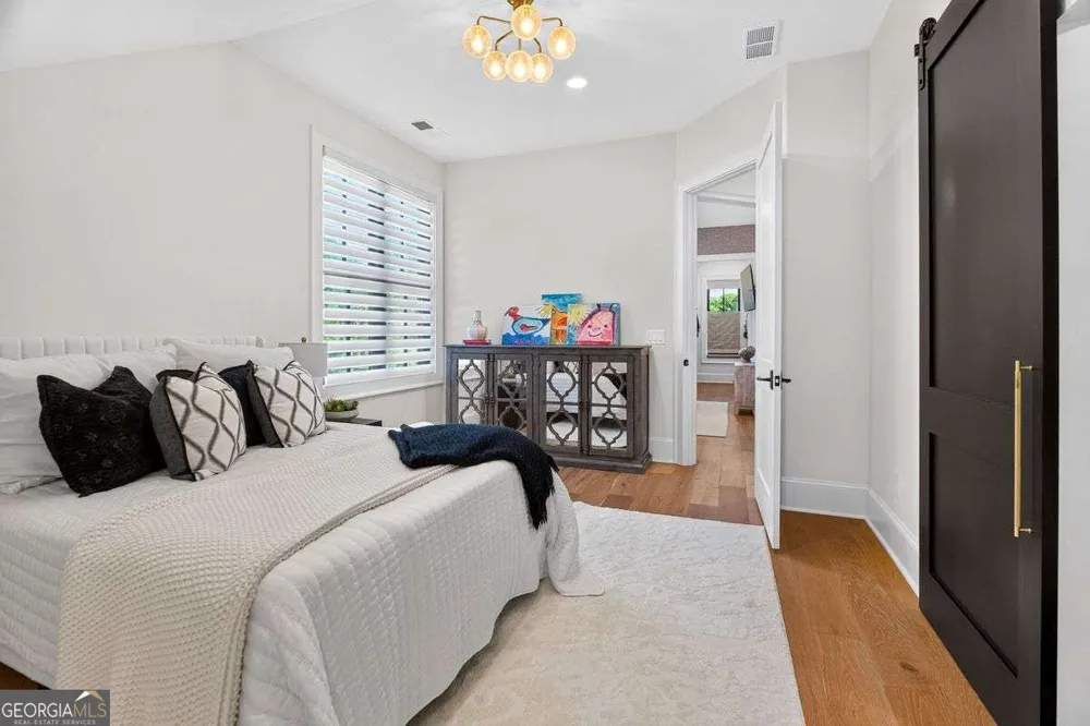 244 Brooke DR Alpharetta, GA 30009