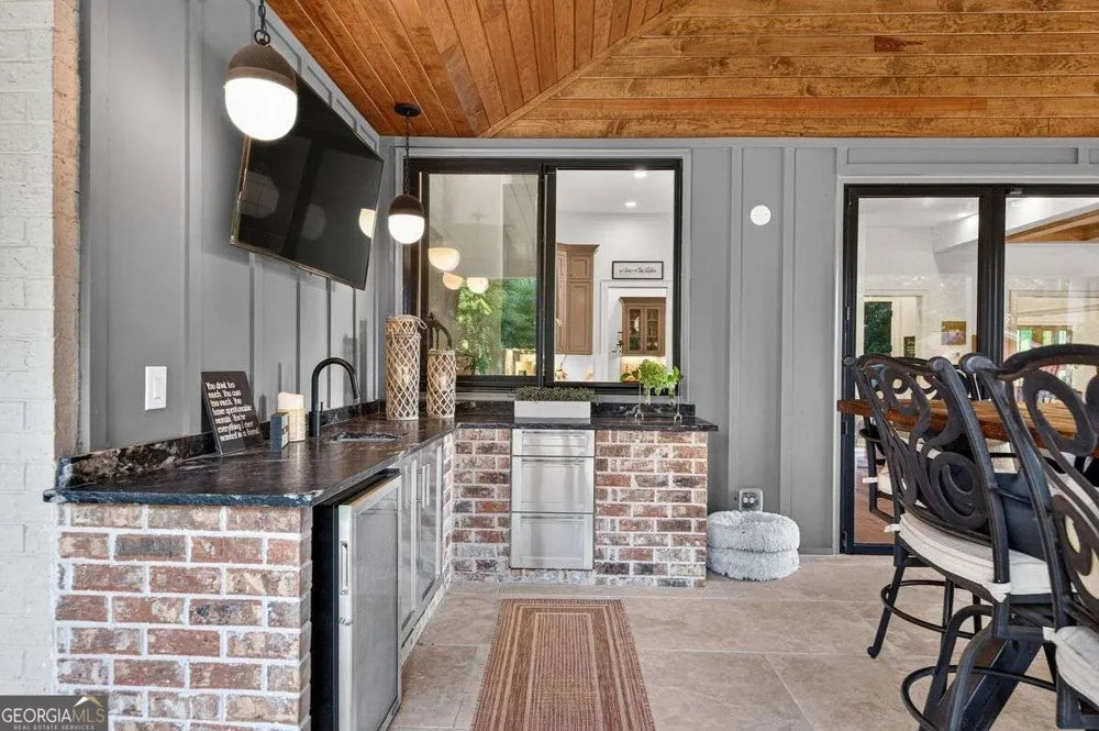 244 Brooke DR Alpharetta, GA 30009