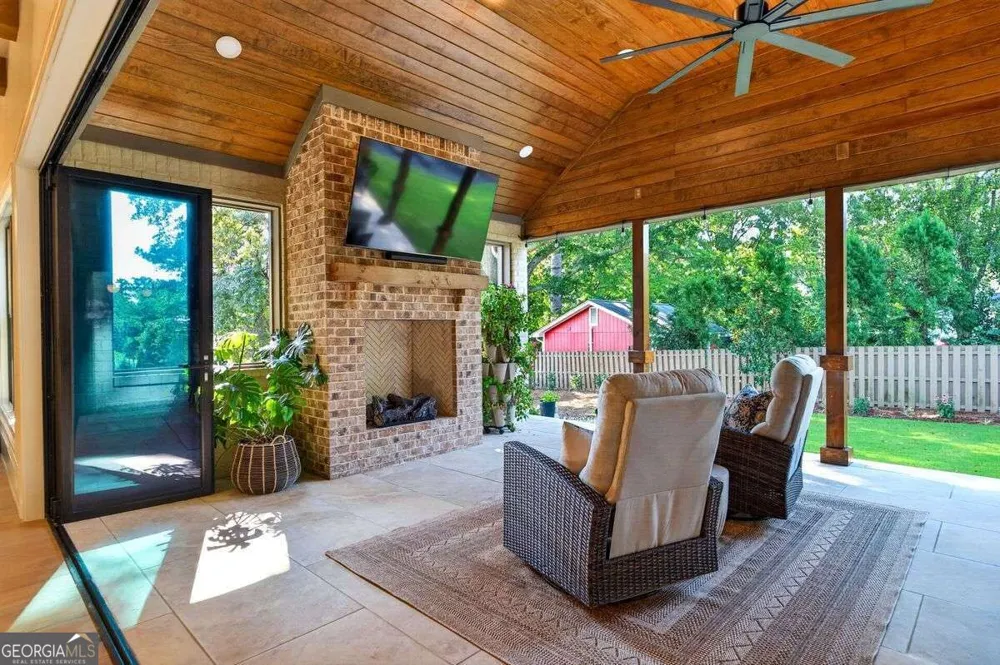 244 Brooke DR Alpharetta, GA 30009