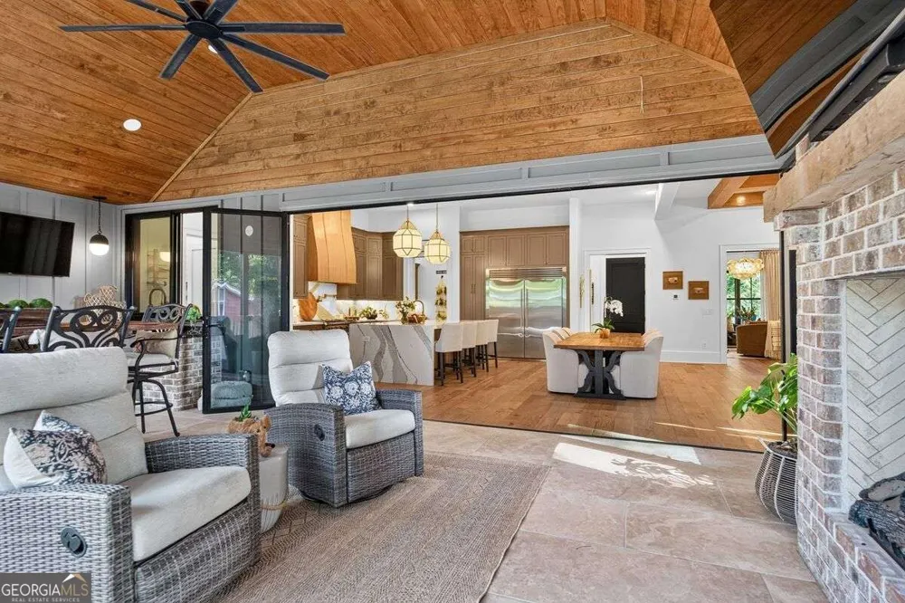 244 Brooke DR Alpharetta, GA 30009