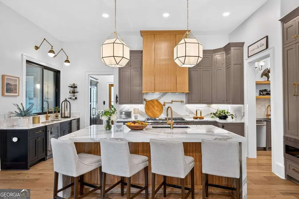 244 Brooke DR Alpharetta, GA 30009