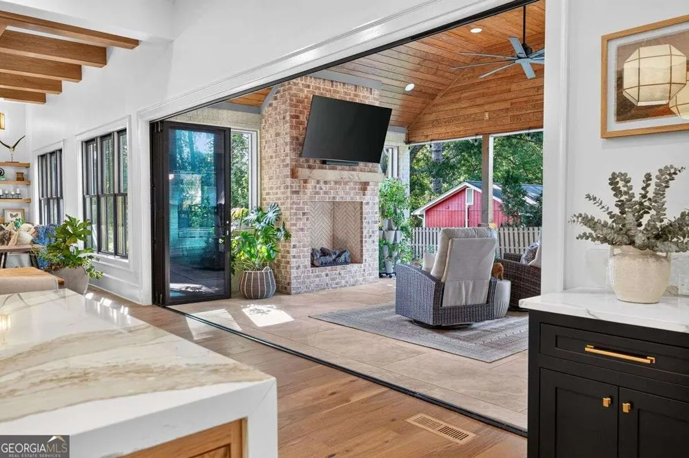 244 Brooke DR Alpharetta, GA 30009