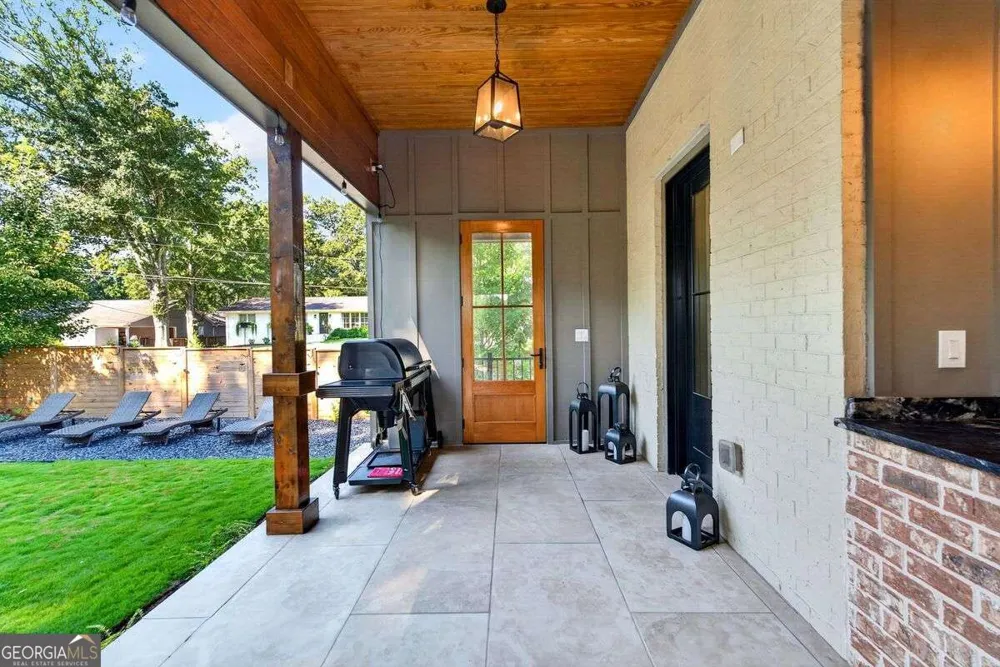 244 Brooke DR Alpharetta, GA 30009