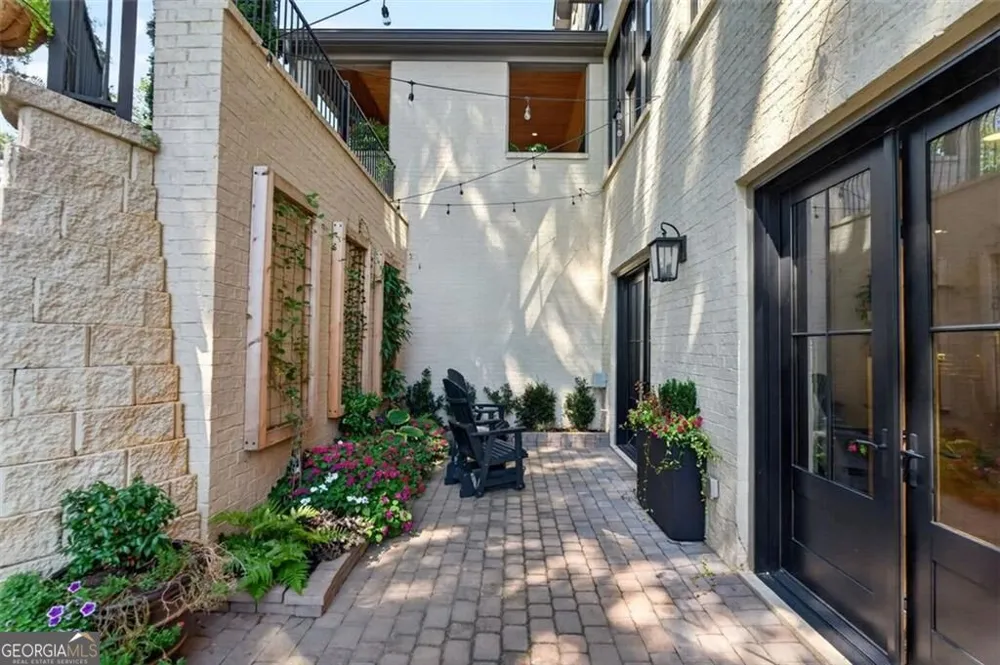 244 Brooke DR Alpharetta, GA 30009