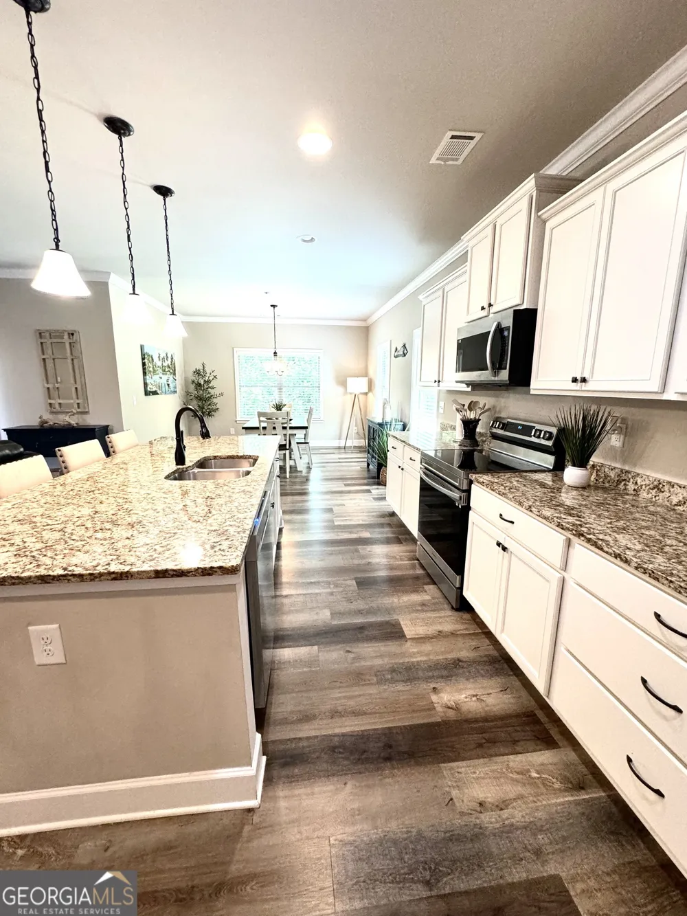 5848 Ridgedale CT Gainesville, GA 30506