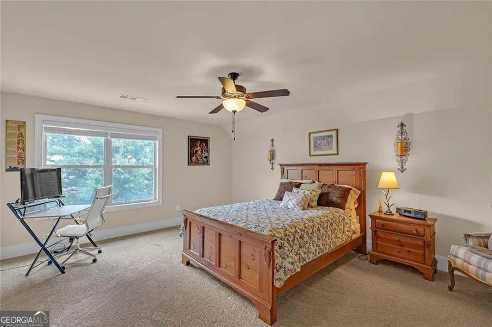 878 Heritage Lake Way Grayson, GA 30017