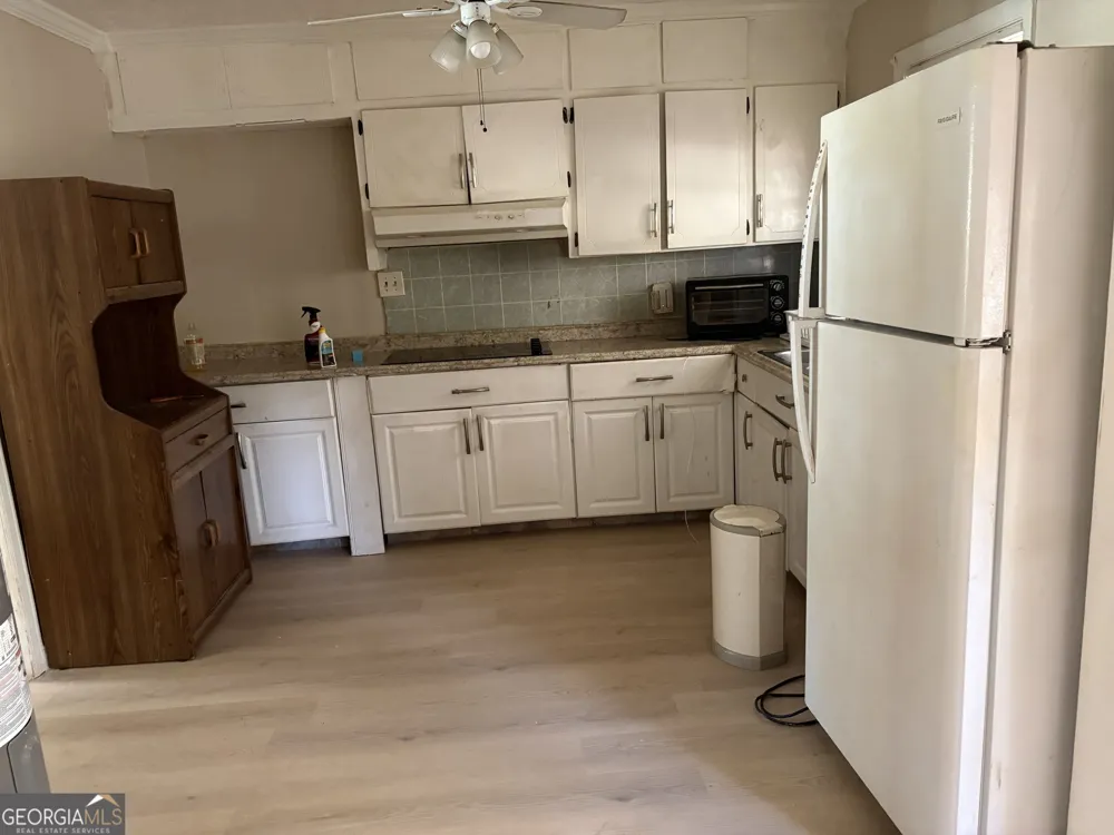 309 Glen Iris DR Monroe, GA 30655