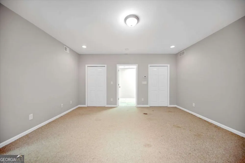 59 Rocky CIR NE White, GA 30184