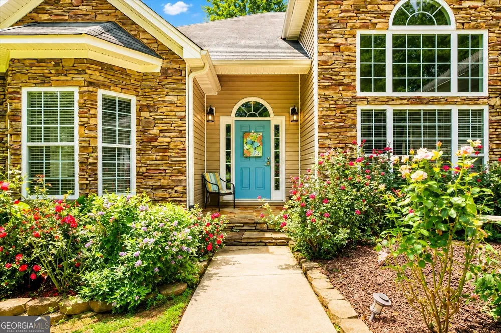 59 Rocky CIR NE White, GA 30184