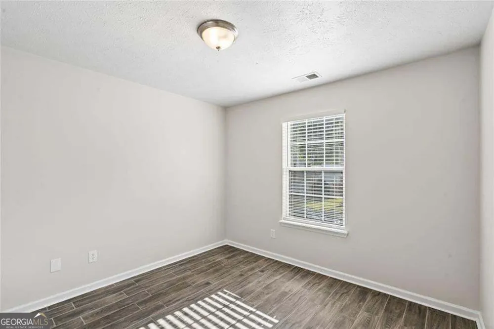 4879 Lake Park LN Acworth, GA 30101