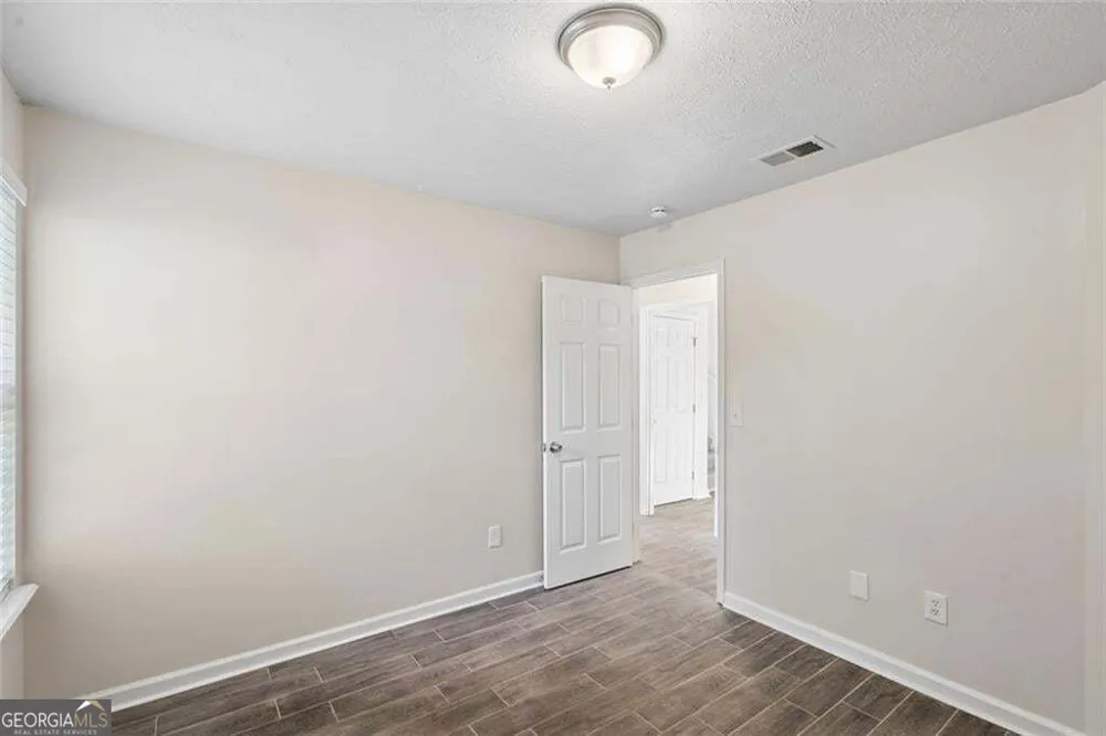 4879 Lake Park LN Acworth, GA 30101