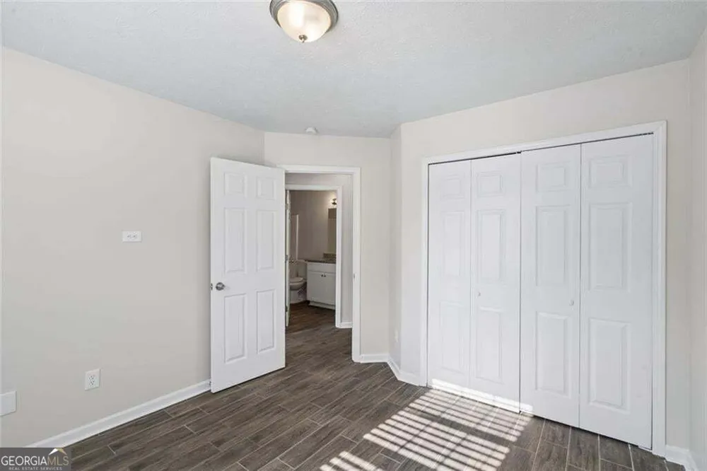 4879 Lake Park LN Acworth, GA 30101