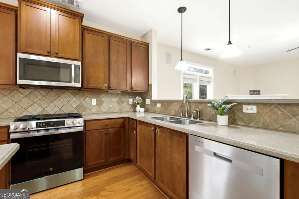 2196 Kingswood DR Morrow, GA 30260
